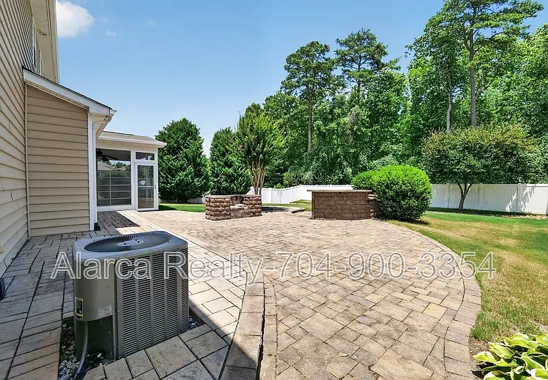 11528 Lottingly Dr — Photo 22