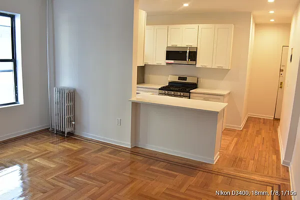 Rented by Town Residential | media 3