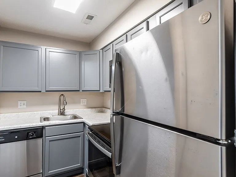 605 Hanna Ave — Photo 5