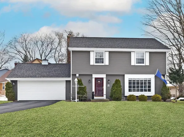 W55N854 Cedar Ridge DRIVE, Cedarburg, WI 53012