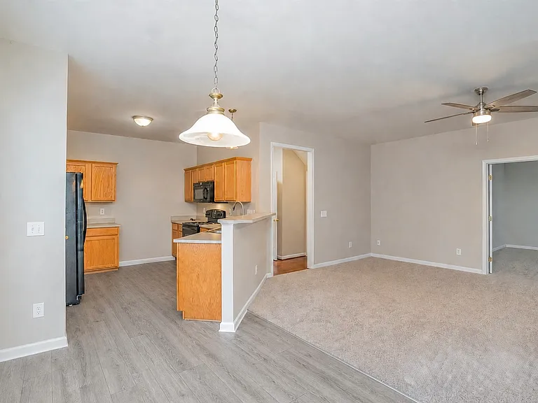 7800 Antique Cir — Photo 5