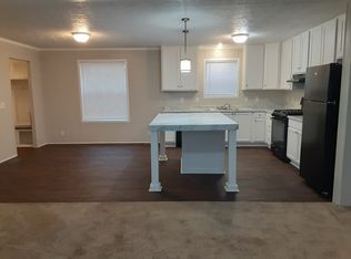 43472 Sandpiper Dr, Clinton Township, MI 48036