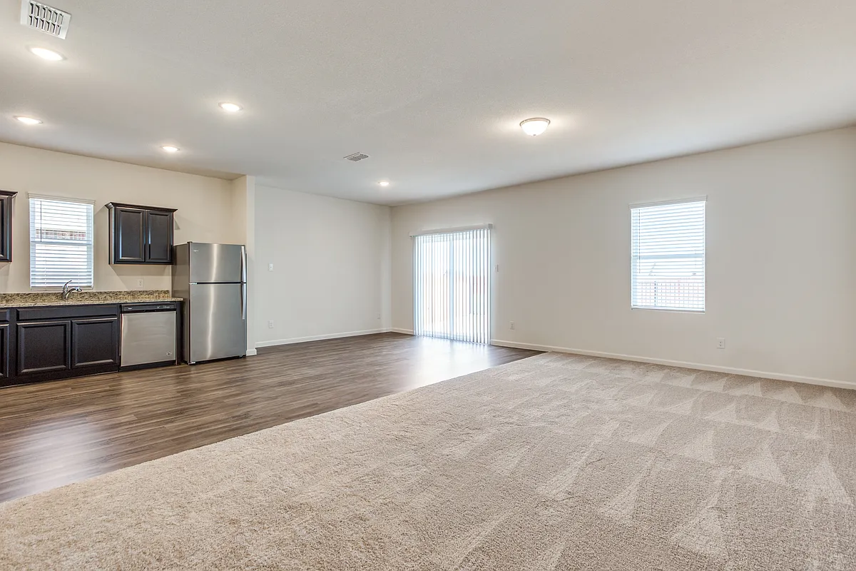 Building Photo - 1819 Wolf Run