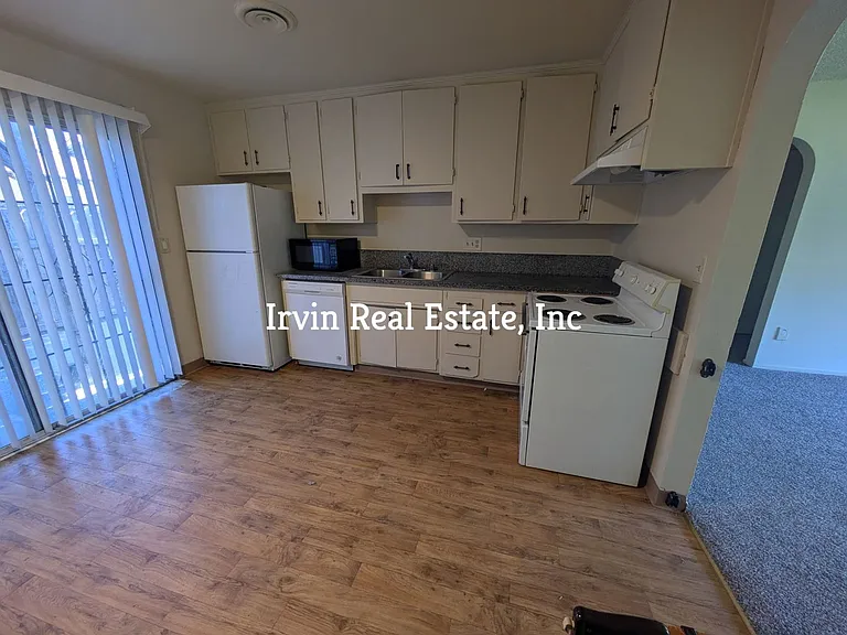 3028 Carver Rd — Photo 4