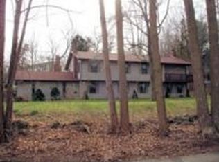 49 Red Hill Rd, Branford, CT 06405