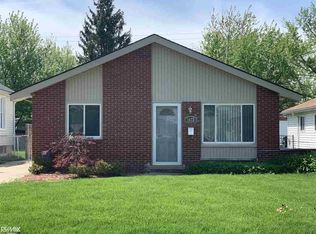 1477 Oxford Rd, Berkley, MI 48072