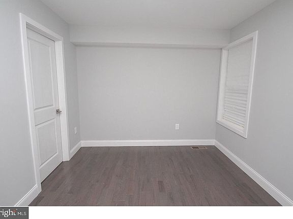 5th image of 1014 E Moyamensing Ave