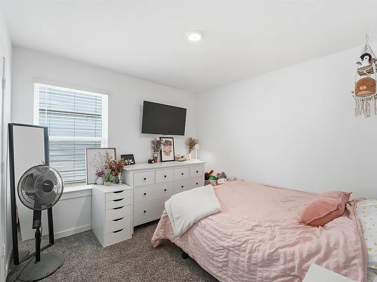 3815 Haydon Ridge Ln — Photo 13
