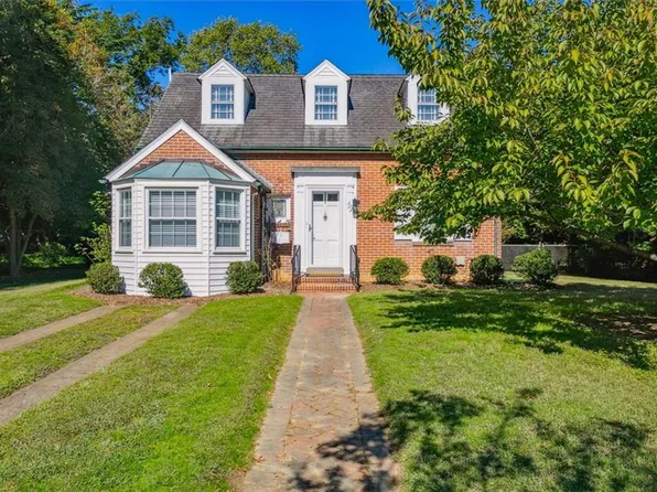 323 68th St, Newport News, VA 23607