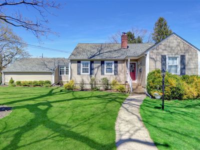 323 Montgomery Avenue, West Babylon, NY, 11704