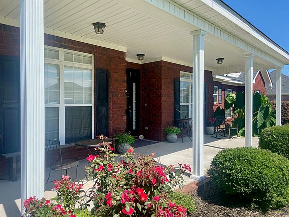 5th image of 304 Dixieland Dr