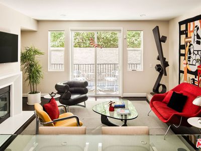 10878 Bloomfield St #108, Toluca Lake, CA, 91602