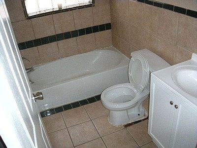 4th image of 11651 Ashton Ave