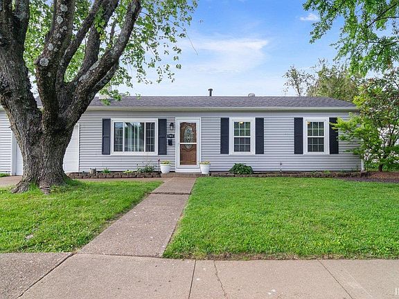 2nd image of 701 Greenleaf Dr