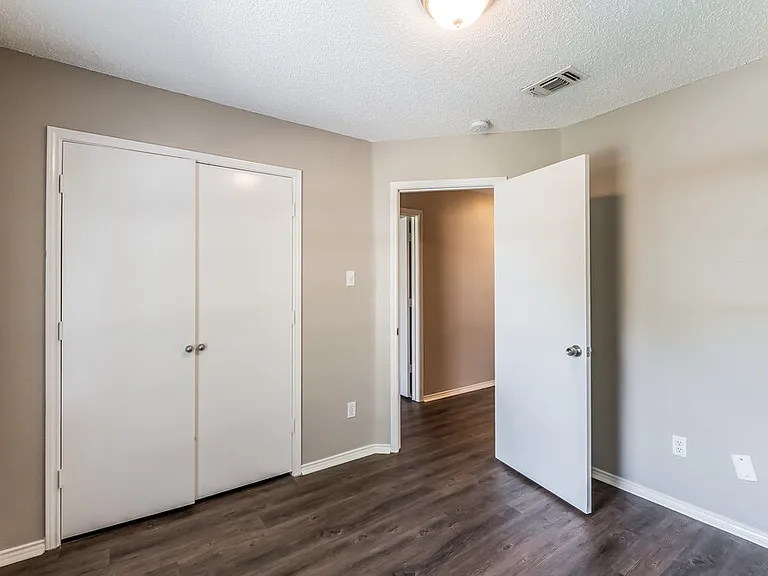 1433 Spicewood Dr — Photo 13