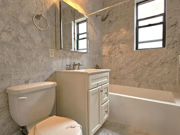 300 Fort Washington Avenue image 9 of 10