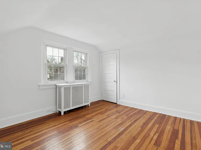 232 Forrest Ave — Photo 35