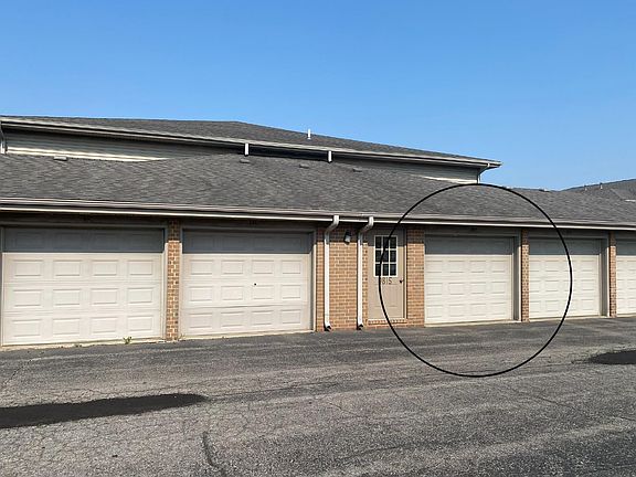 4th image of 9815 Wildwood Ct APT 2A