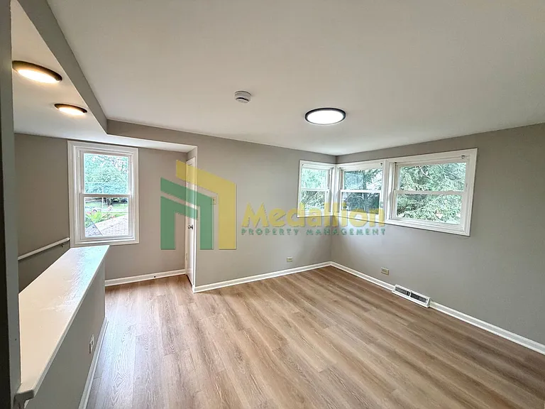 12917 S Emerald Ave — Photo 16