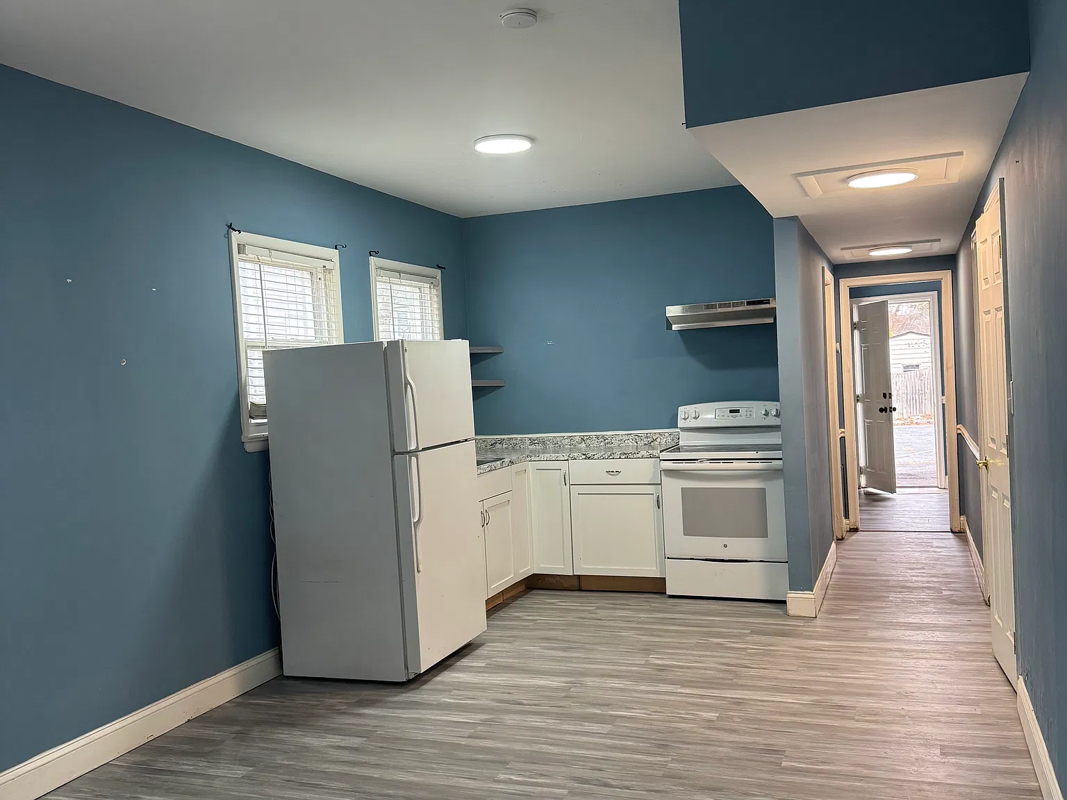 3 bed, 860 sqft, $1,850 — Photo 2