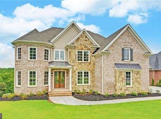 3180 Glastonbury Ln, Suwanee, GA