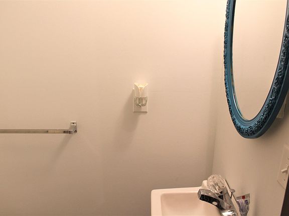 5th image of 7705 Timbercreek Ct APT 1