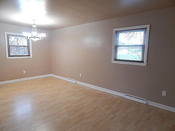 5th image of 126 Frances Dr NW