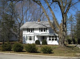 107 Harrison Ave, Charleston, IL
