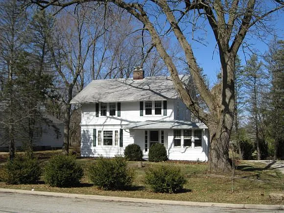 107 Harrison Ave photo 1