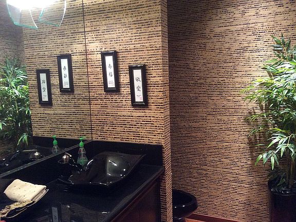 Powder room