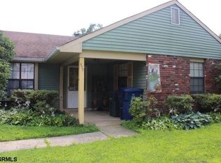 975 N Beecham Rd, Williamstown, NJ 08094