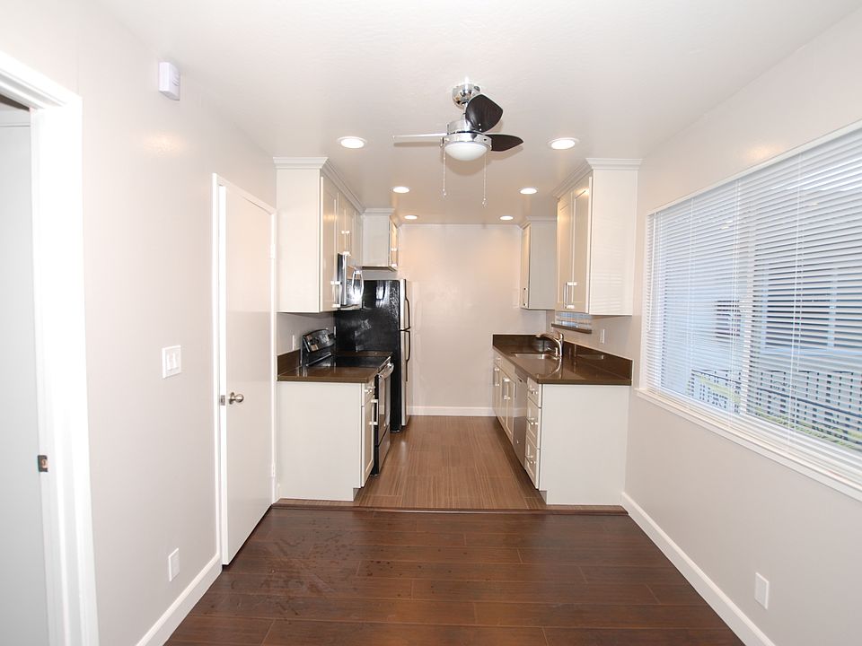 1st image of 1588 Ontario Dr APT 2