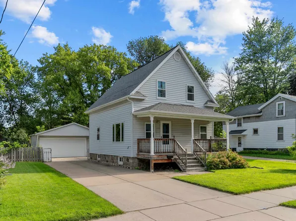 1038 W 5th St, Appleton, WI 54914