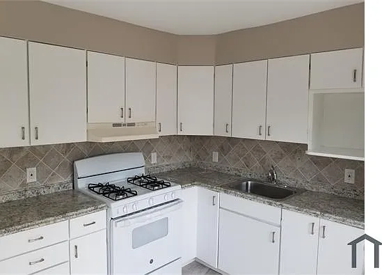 1 bed, 800 sqft, $1,175 — Photo 4