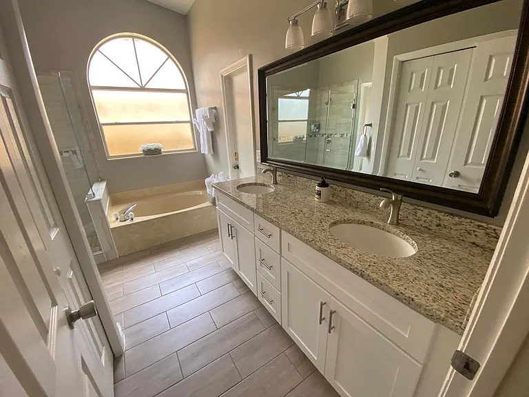 5409 Red Bone Ln — Photo 9
