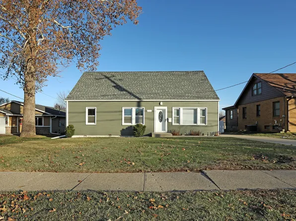 4119 70th St, Urbandale, IA 50322