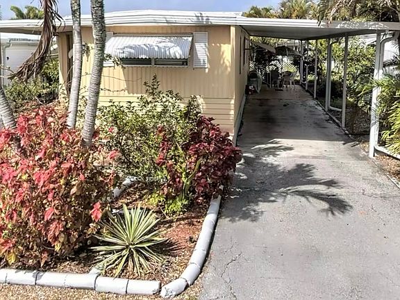2nd image of 2939 W Marina Dr