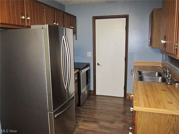 5th image of 116 Elmwood Dr