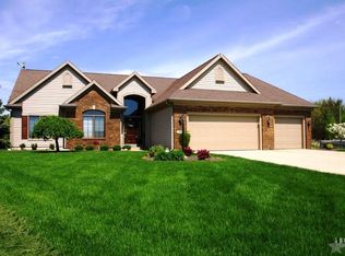 6005 Deer Track Cv, Auburn, IN 46706