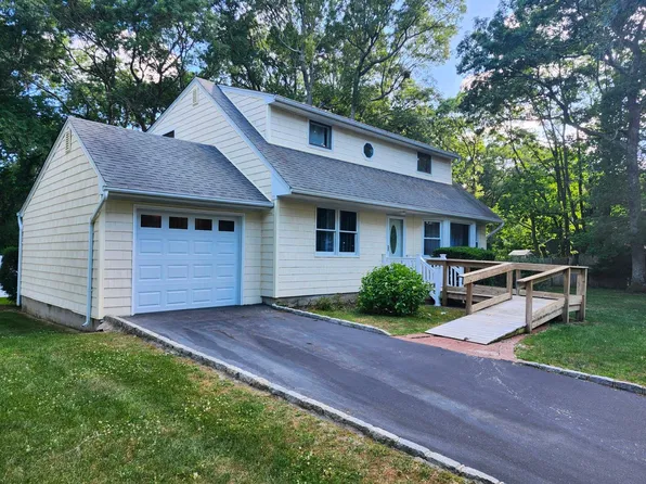 130 Southaven Ave, Medford, NY 11763