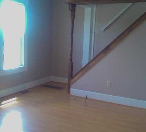 5th image of 23140 Elm St