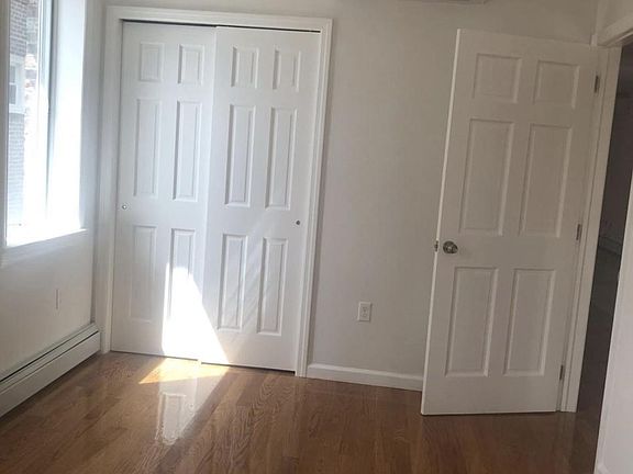 3rd image of 15028 23rd Ave Floor 2