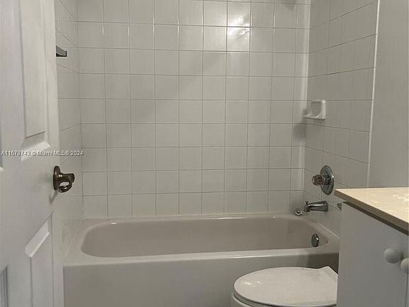 3rd image of 11458 NW 33rd St