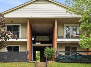 7914 Grenoble Ln #A, Prospect, KY 40059