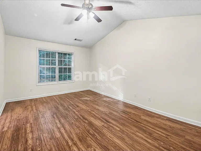 6465 Chestnut Bend Dr — Photo 8