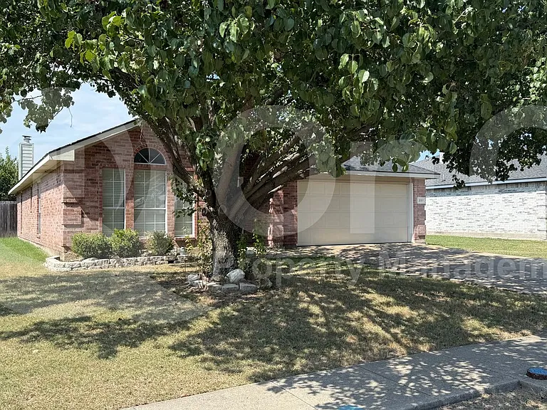 207 Lake Wichita Dr — Photo 3