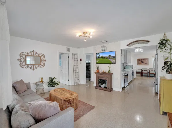 180 NW 48th Court, Oakland Park, FL 33309