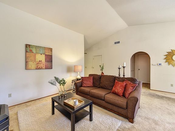 5th image of 6108 Wallwood Ct