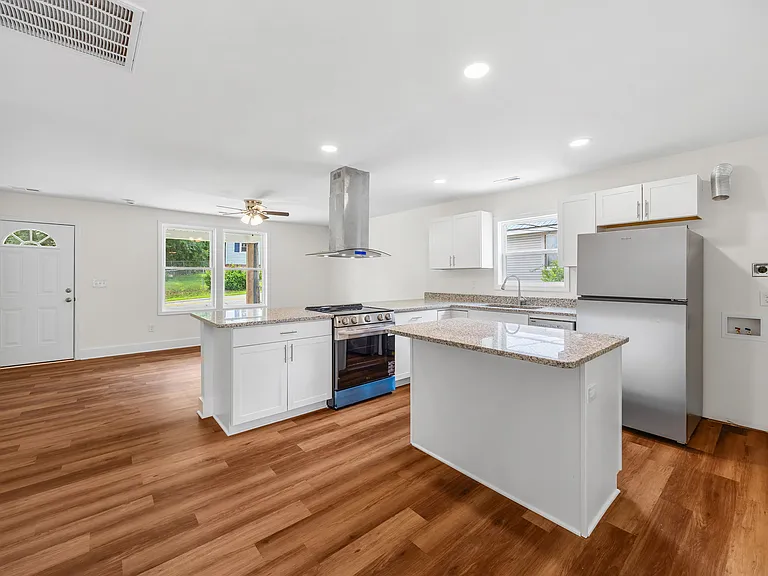 6 Goodrich St — Photo 9