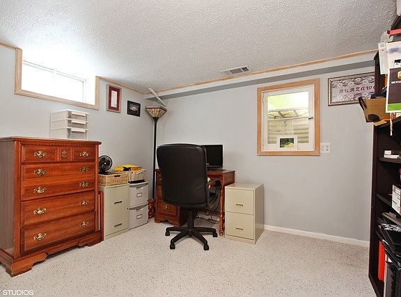 5th image of 9236 Marmora Ave